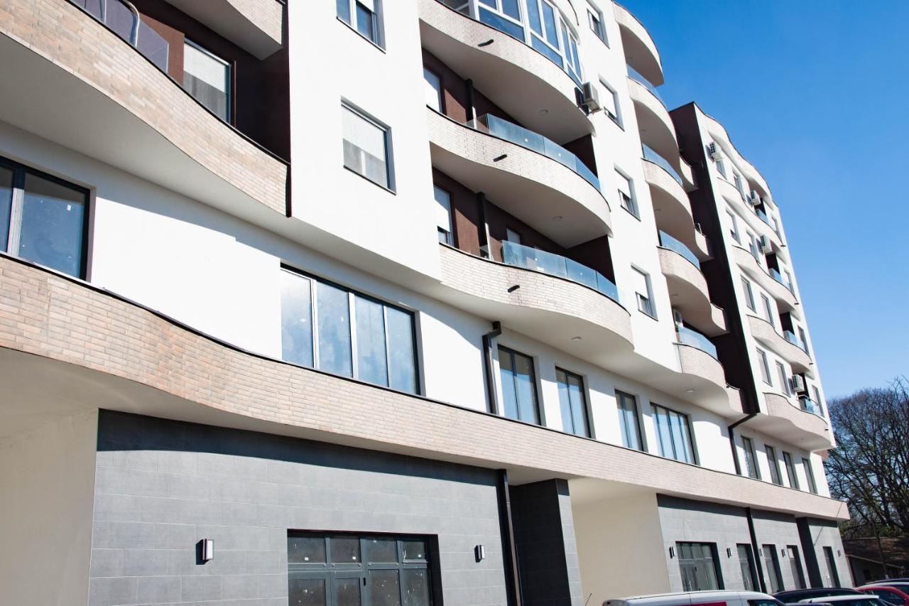 Laura Apartment Νόβι Σαντ Εξωτερικό φωτογραφία