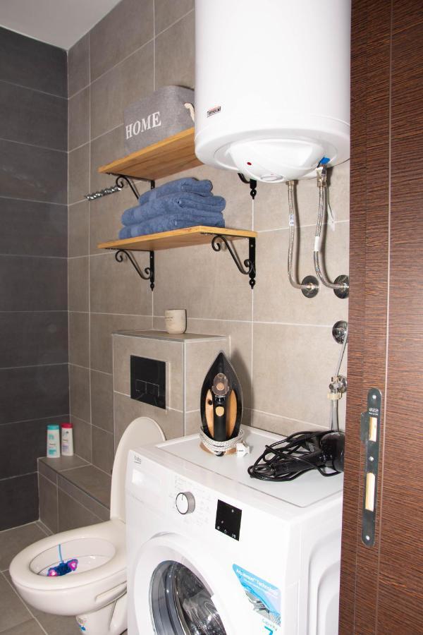 Laura Apartment Νόβι Σαντ Εξωτερικό φωτογραφία
